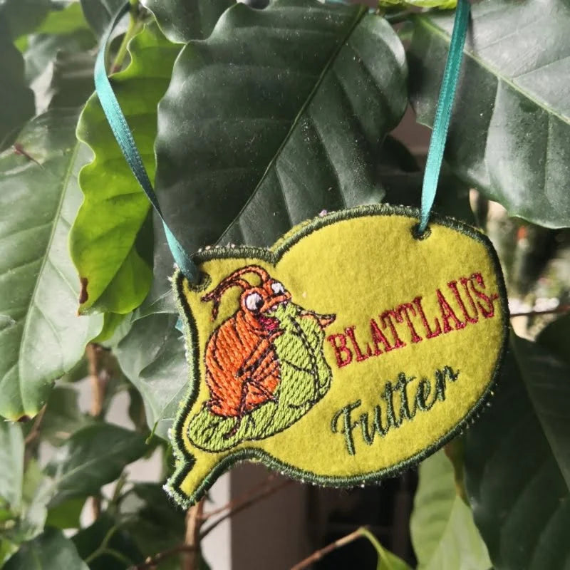 ITH Stickdatei Blattlaus Anhänger von stiXXie by lajana