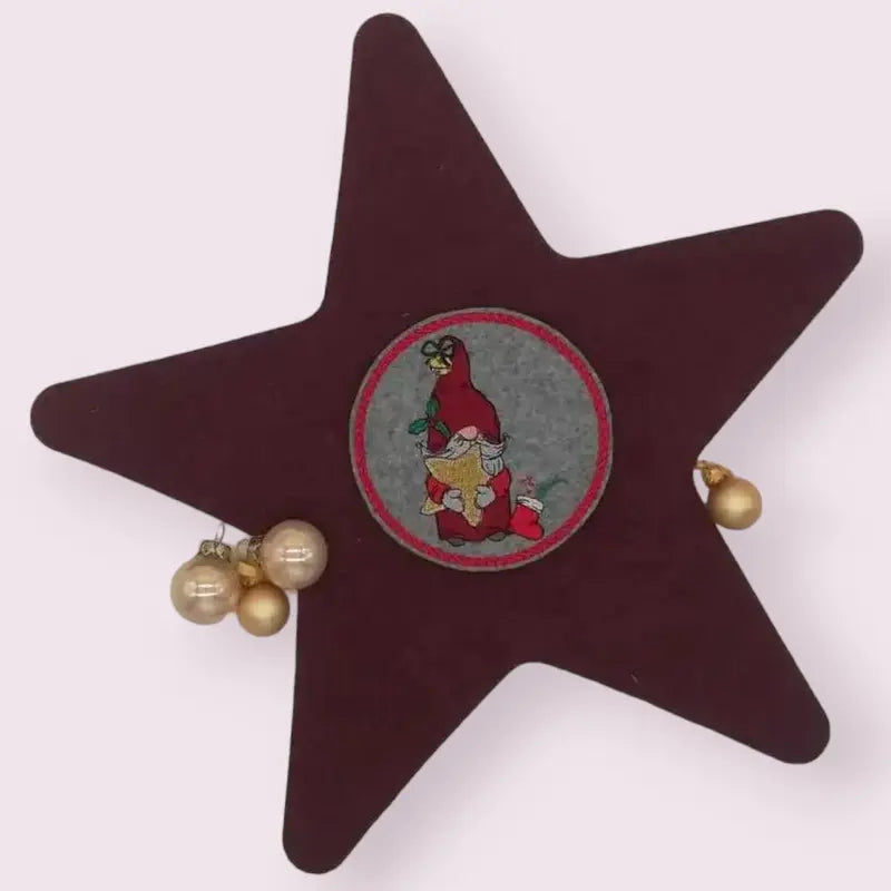 Stickdatei Nikolaus Wichtel mit Spruch von stiXXie by lajana