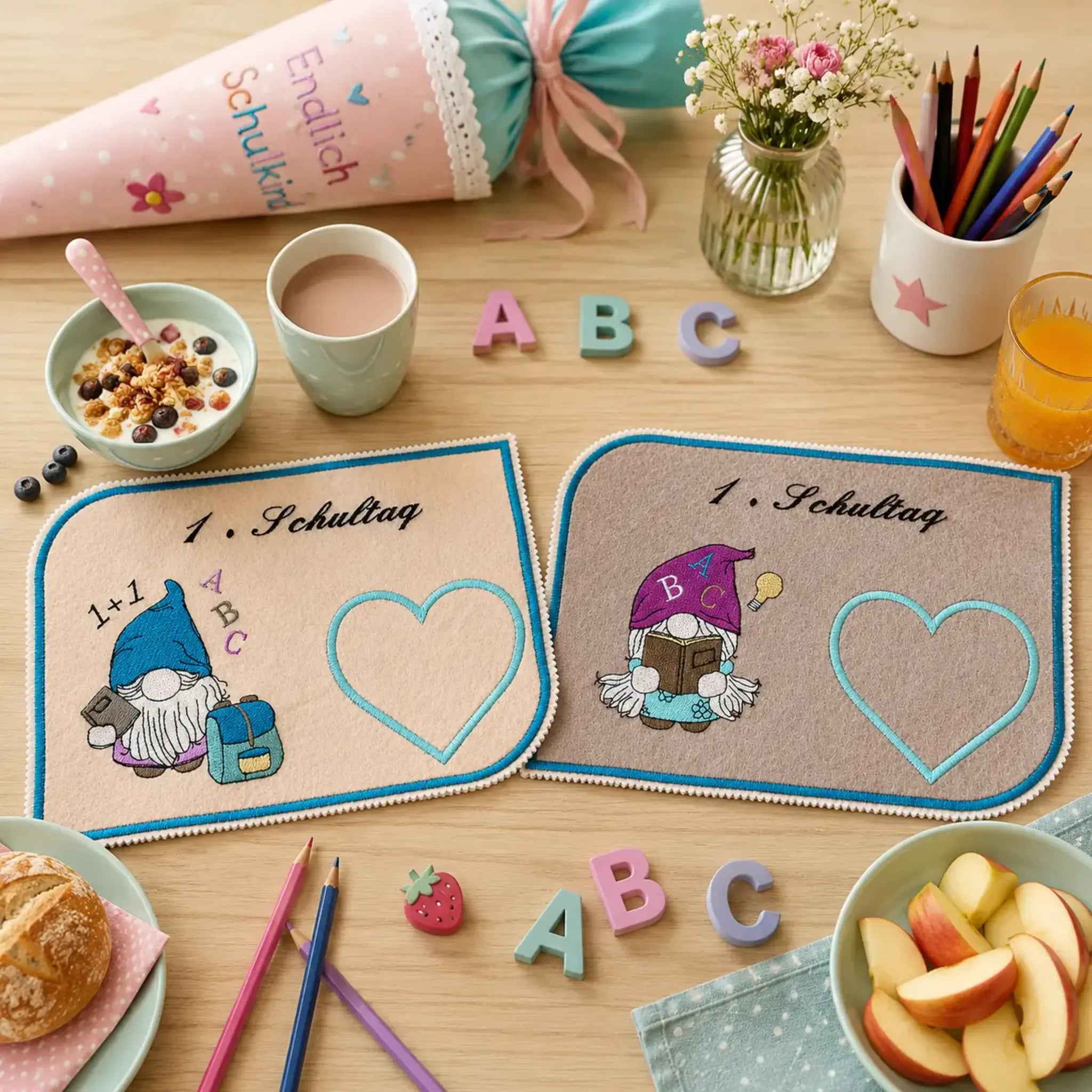 Schulwichtel Stickdatei ITH 🎒 – Stabfigur, Anhänger & Vollstick