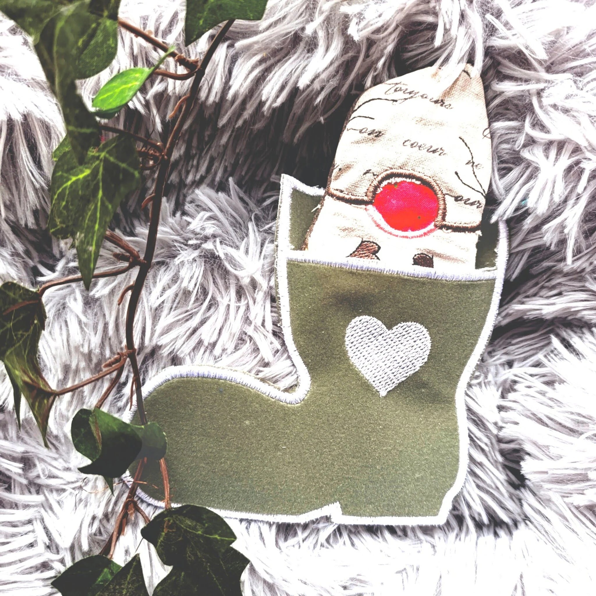 ITH Stickdatei Wichtel im Stiefel