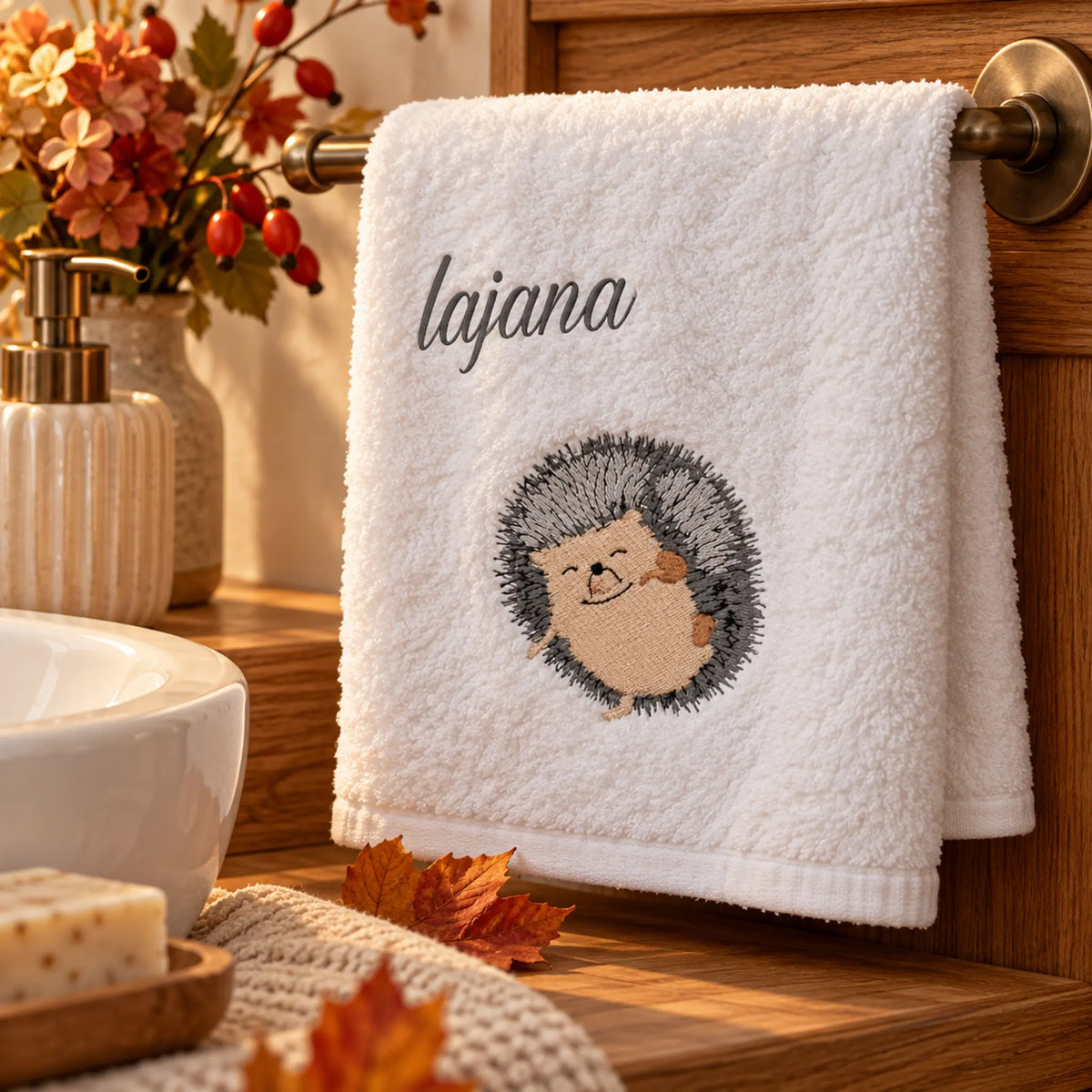 Stickdatei Igel Fredi 3-er Set â Niedliche Herbst-Motive