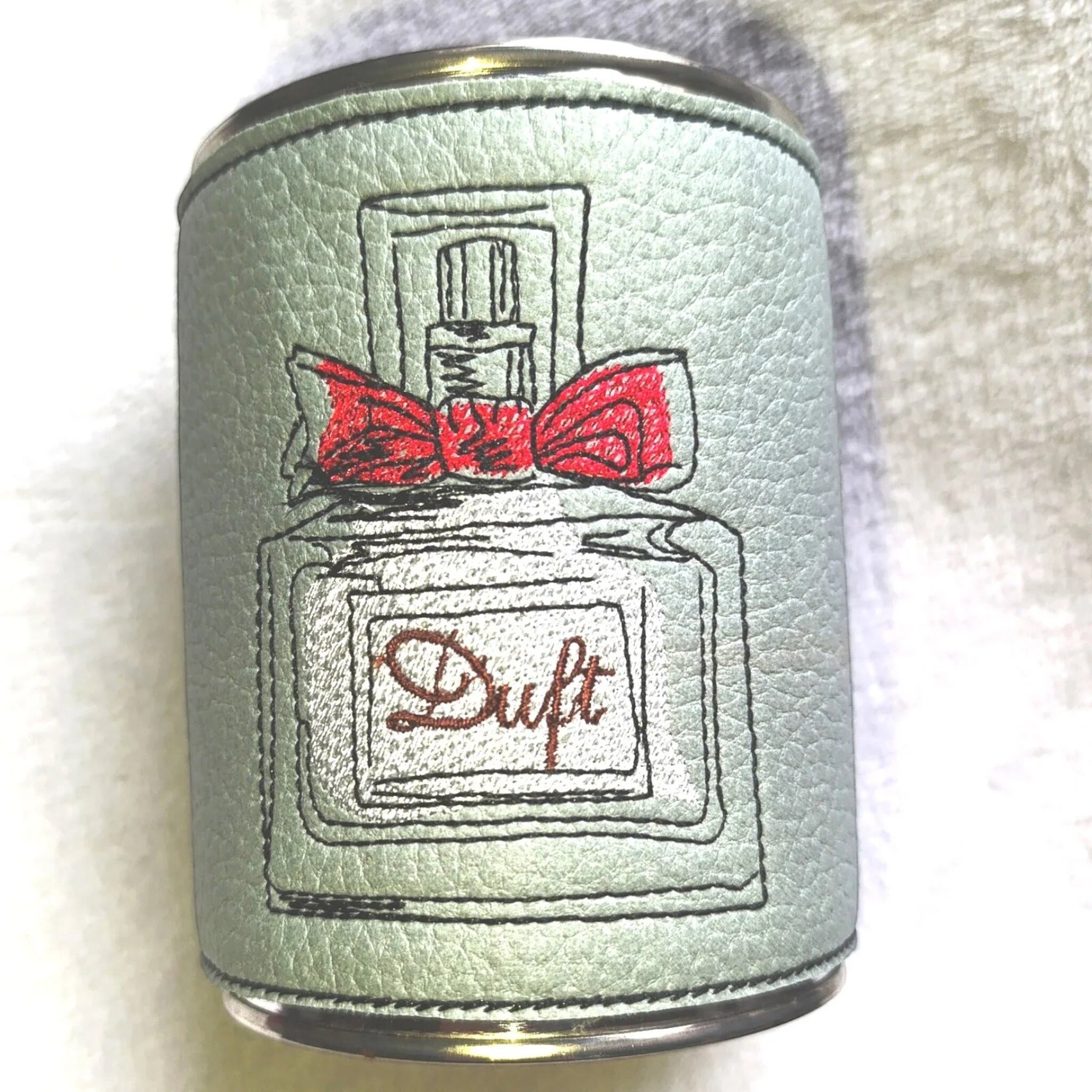 Stickdatei Kosmetik-Motive - Perfekt für Taschen, Shirts und Pouches