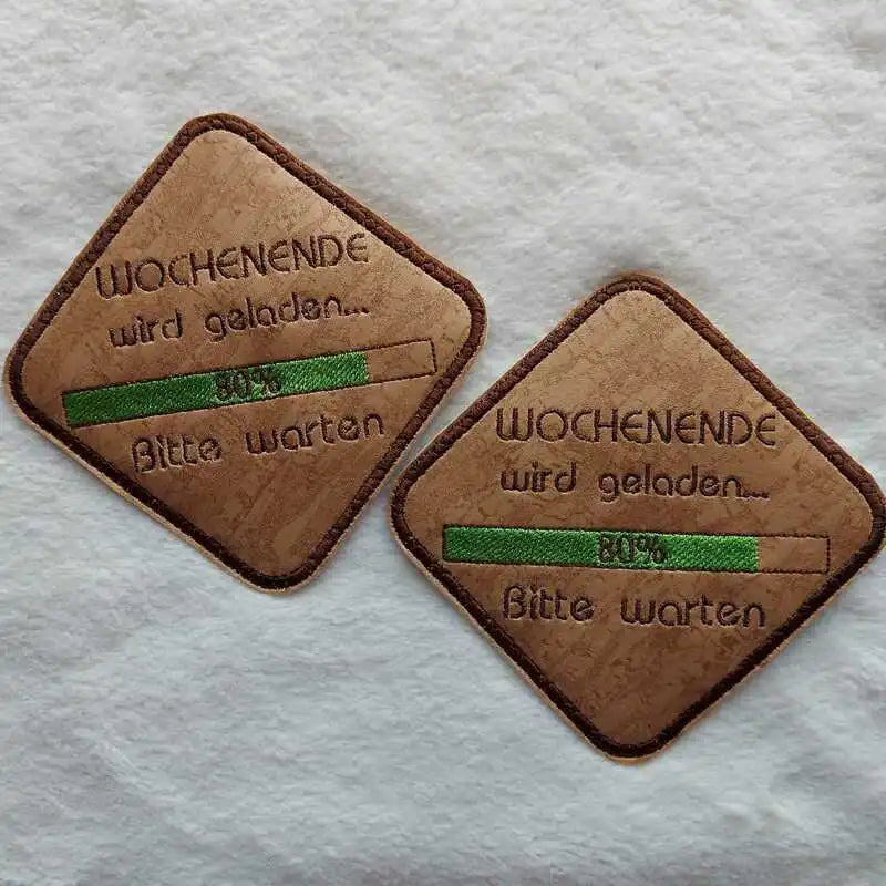 Stickdatei Spruch Wochenende wird geladen von stiXXie by lajana