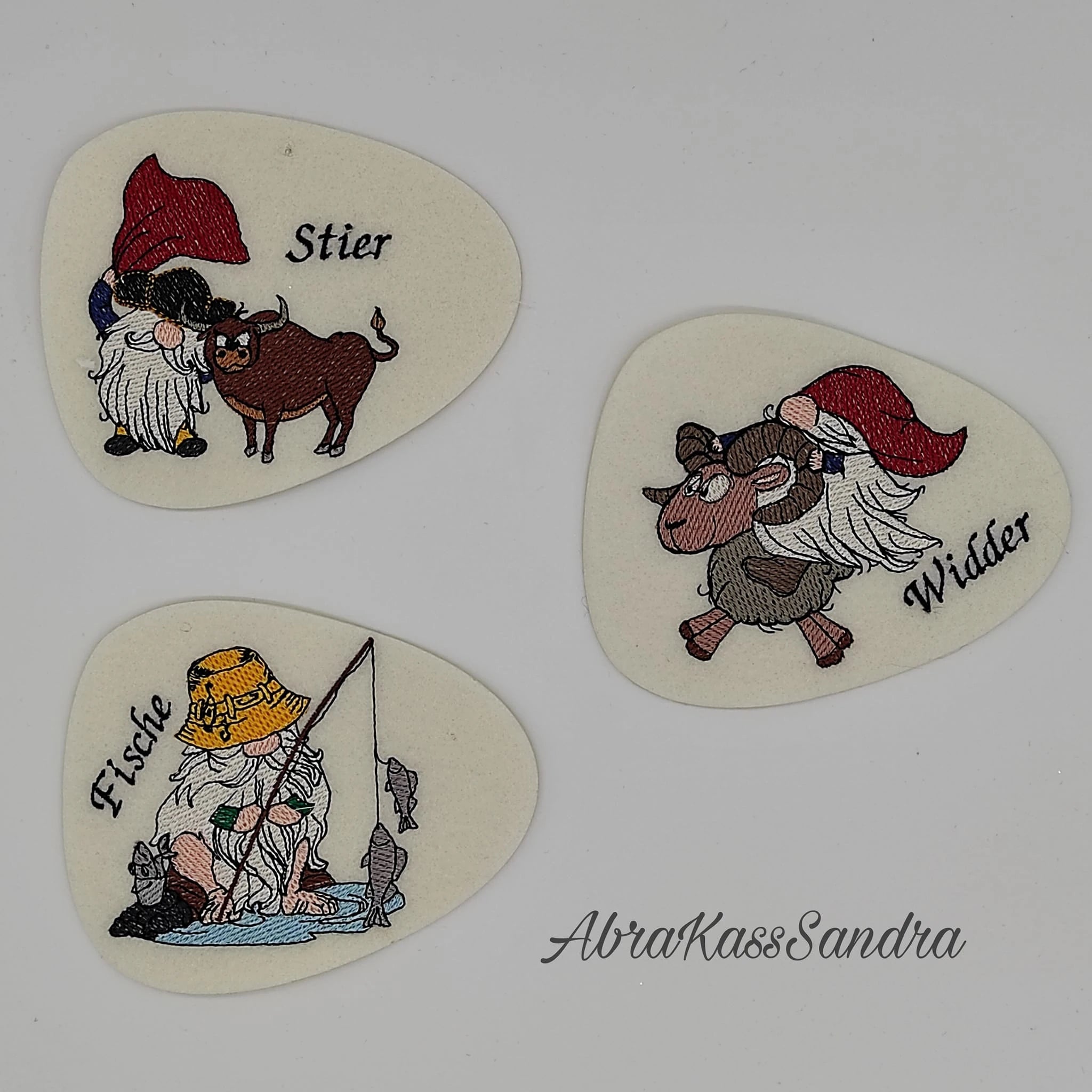 Stickdatei Wichtel Sternzeichen Paket 12 Zeichen