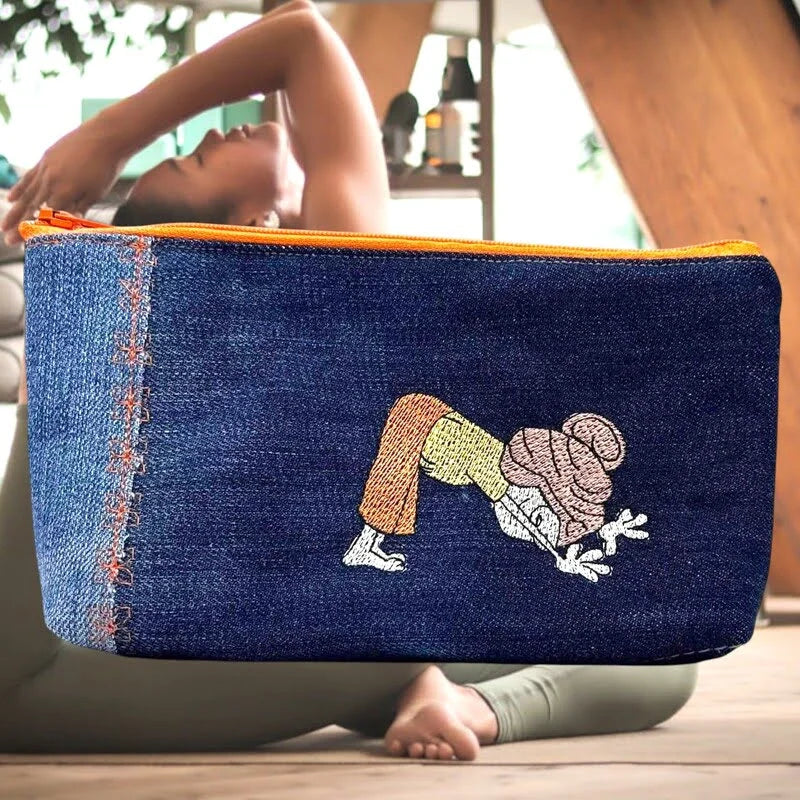 Wichtel Yoga Stickdatei frech – ITH Anhänger