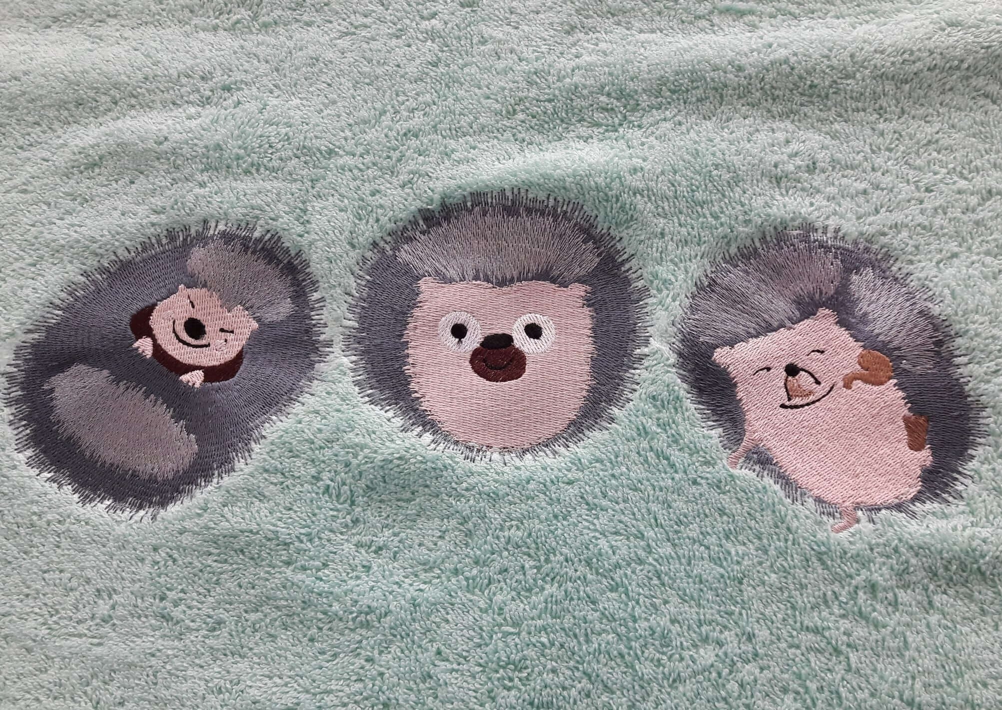 Stickdatei Igel Fredi 3-er Set von stiXXie by lajana