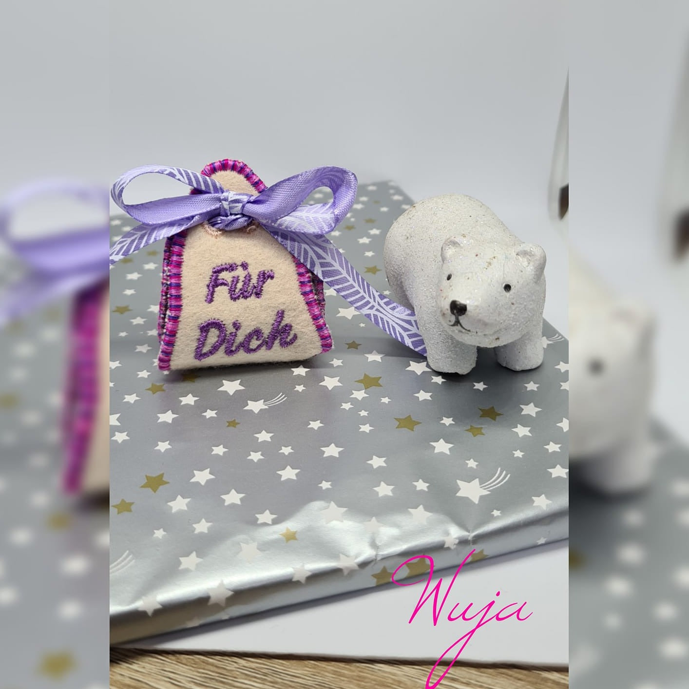 ITH Stickdatei Gifts (Geschenke) von stiXXie by lajana