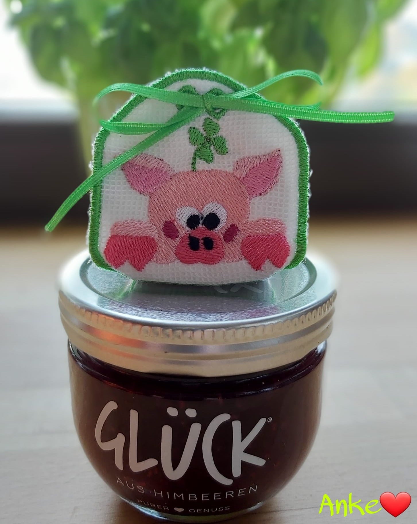 ITH Stickdatei Gifts (Geschenke) von stiXXie by lajana