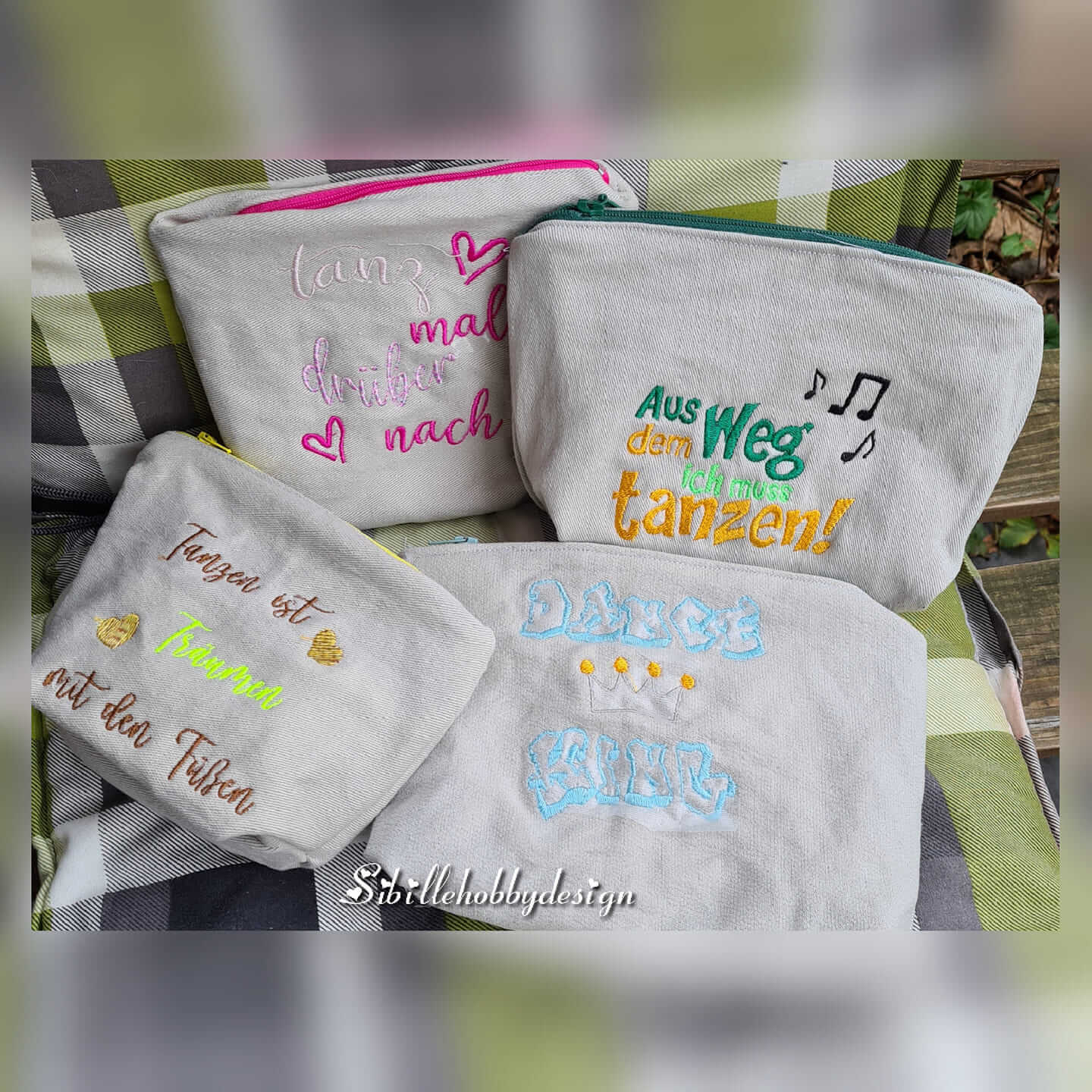 Stickdatei Tanzen mit Sprüchen von stiXXie by lajana