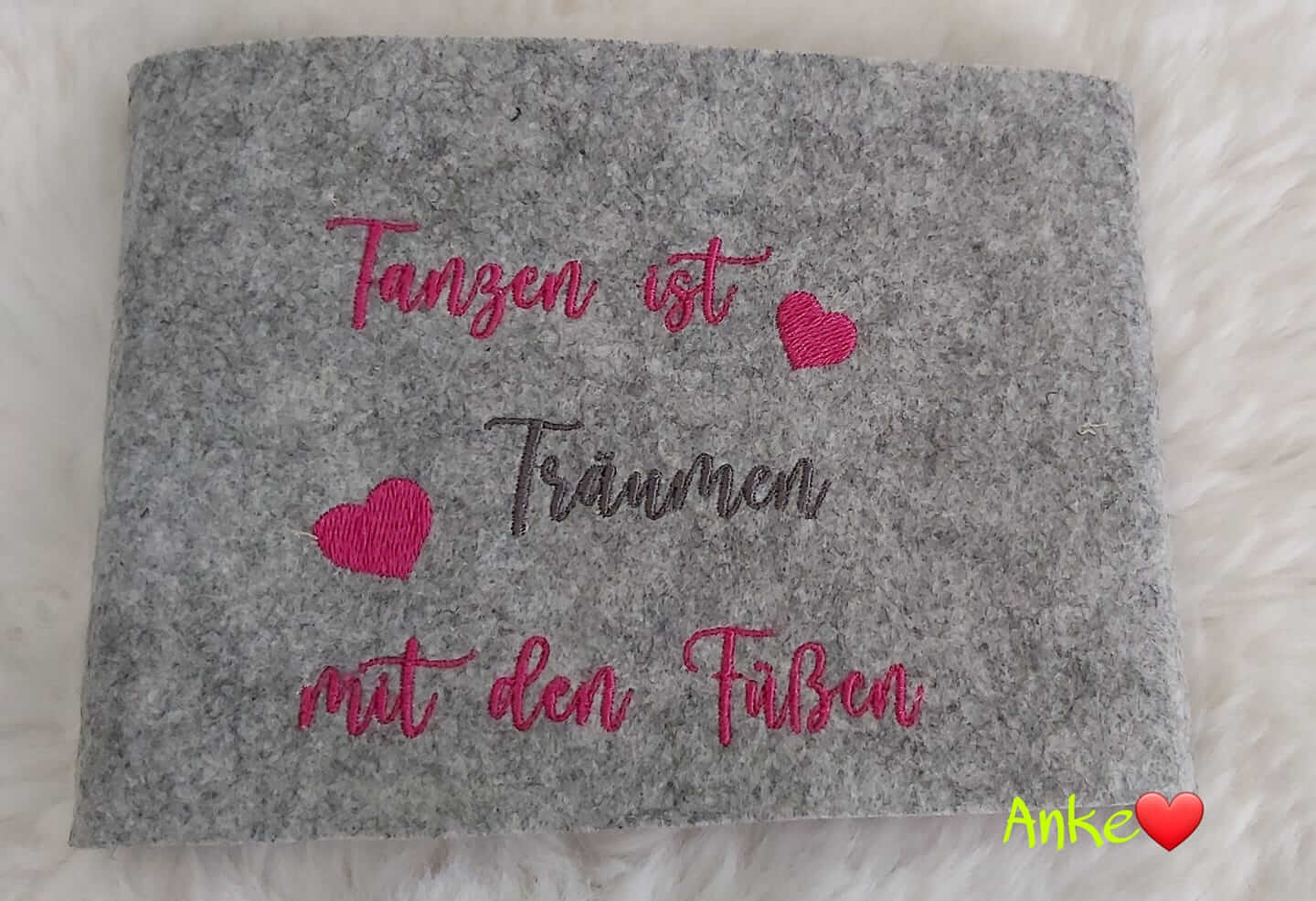 Stickdatei Tanzen mit Sprüchen von stiXXie by lajana