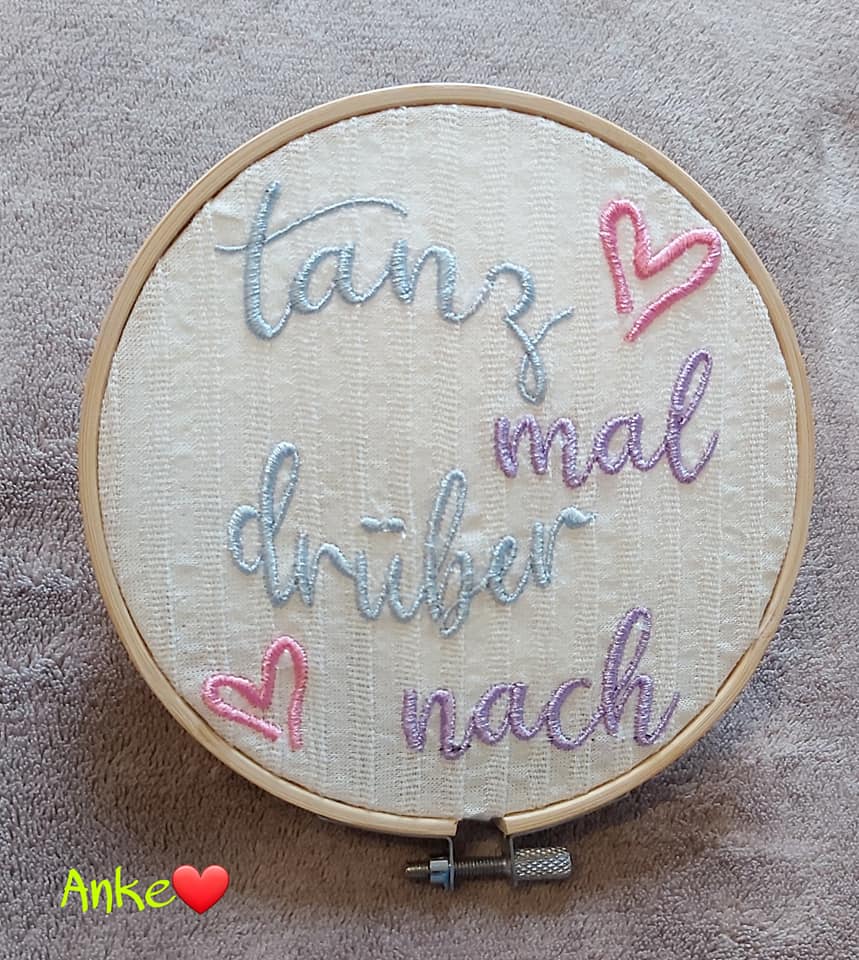 Stickdatei Tanzen mit Sprüchen von stiXXie by lajana
