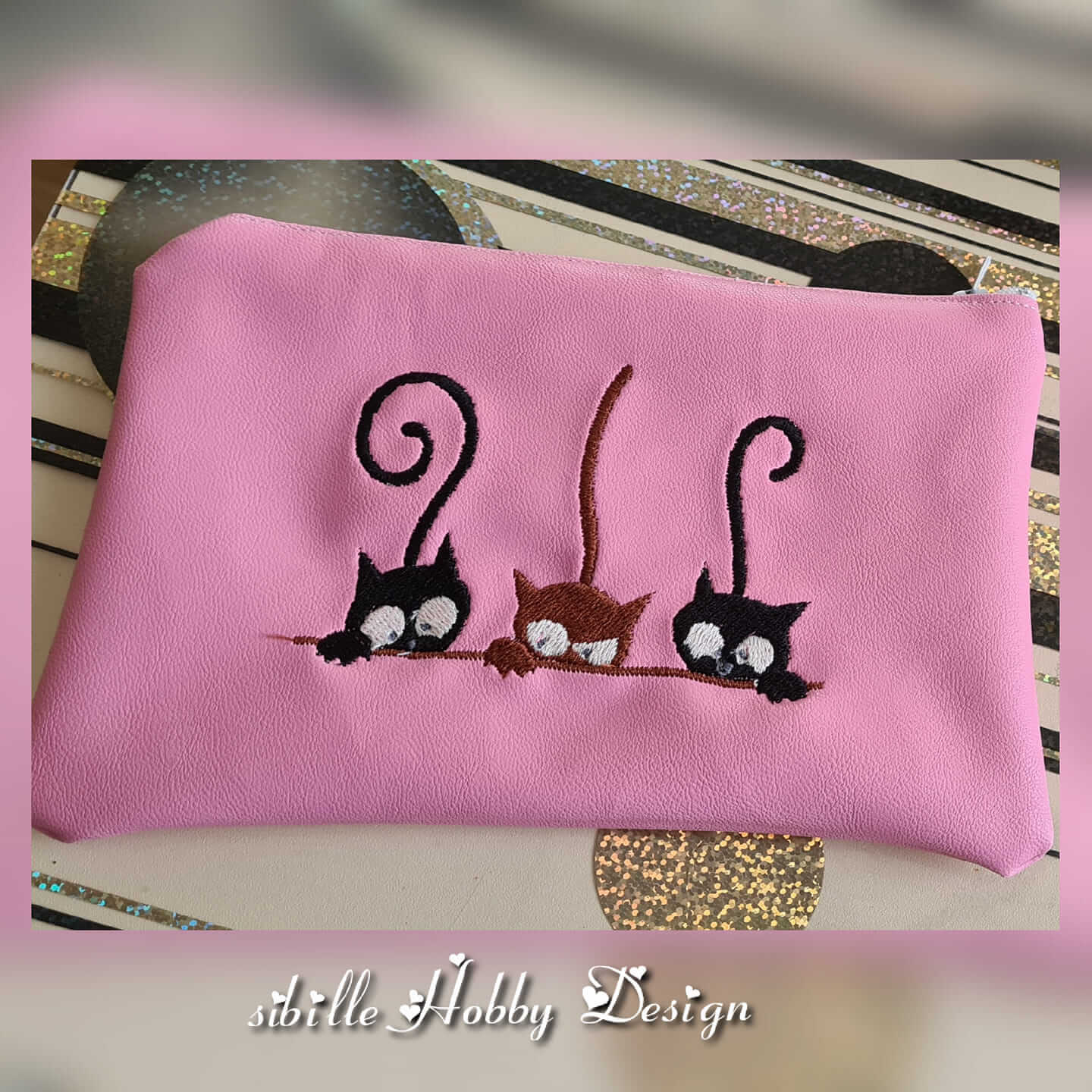 Stickdatei Katze Katzentrio Doodle Applikation von stiXXie by lajana