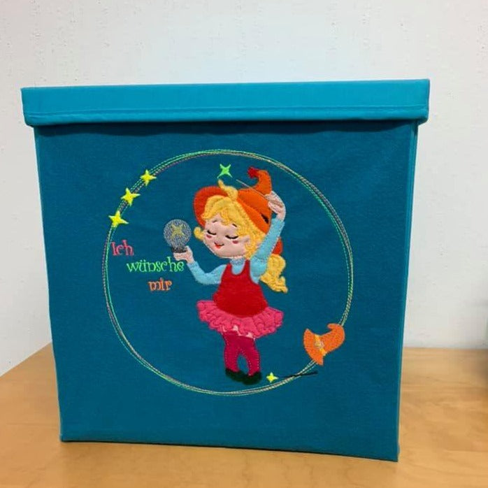 Stickdatei Kleine Hexe Doodle Applikation Set von stiXXie by lajana