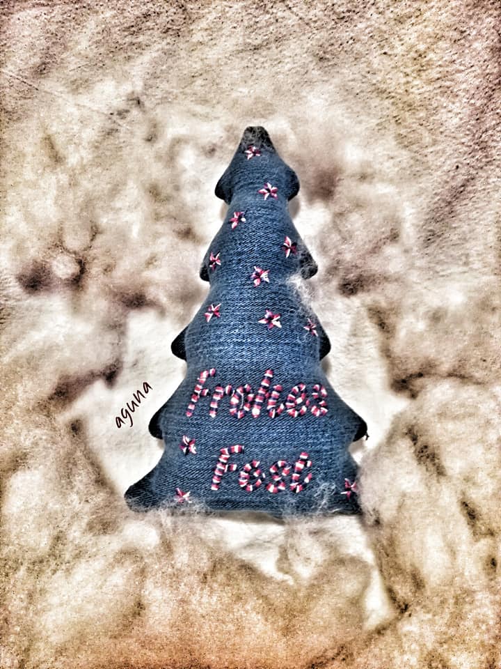 ITH Stickdatei Weihnachtsbaum ITH von stiXXie by lajana