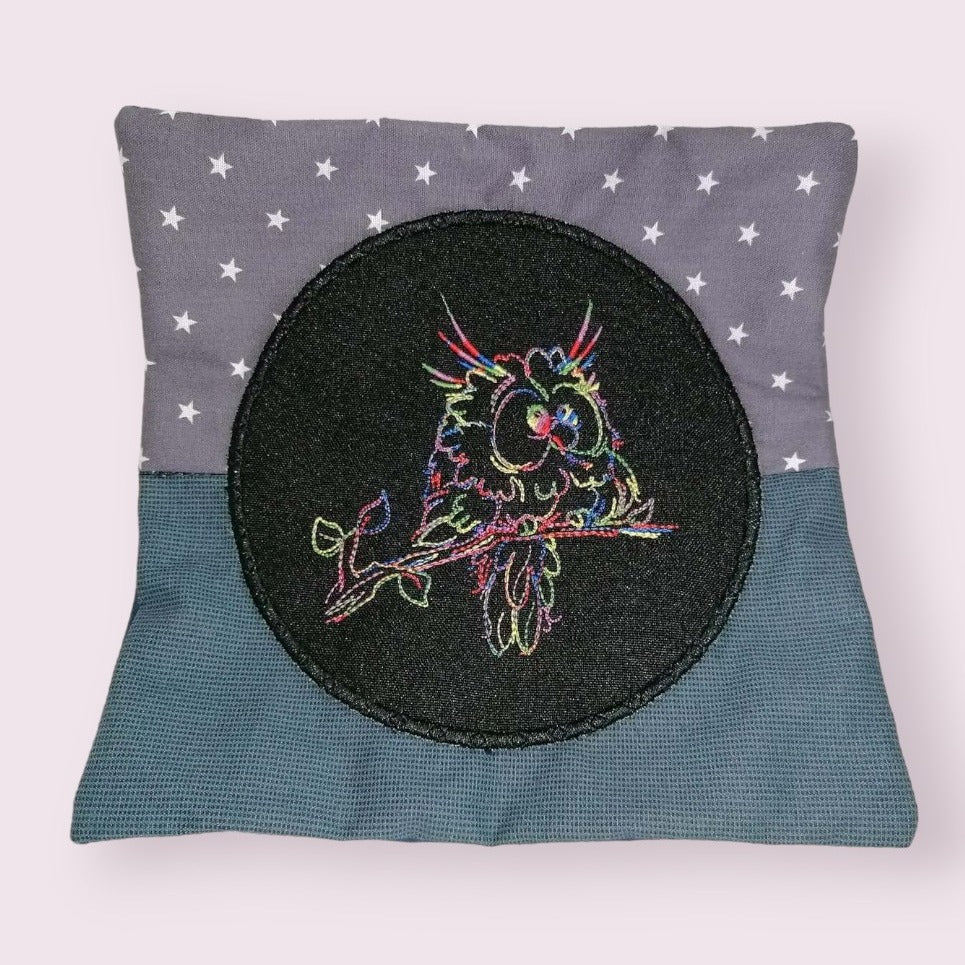 ITH Stickdatei Kissen quadratisch mit Unterteilungen und Applikation von stiXXie by lajana