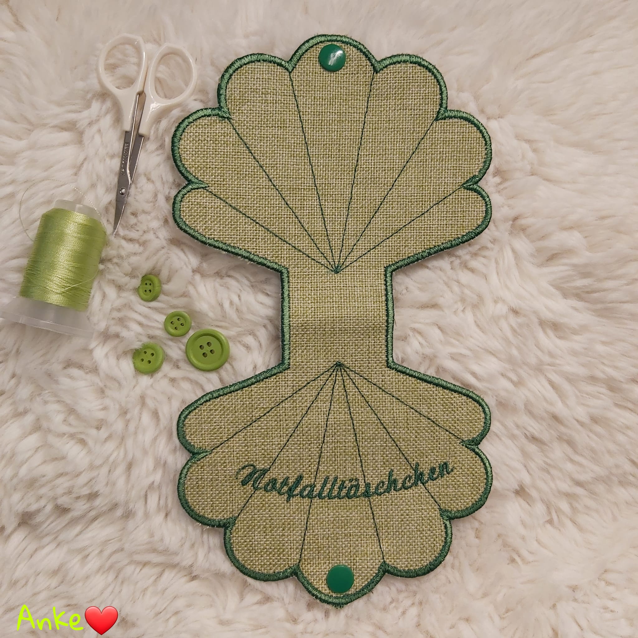 ITH Stickdatei Notfalltäschchen von stiXXie by lajana