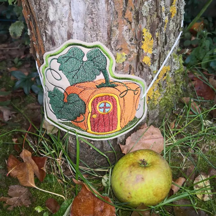 ITH Stickdatei Wichteltüren Herbst von stiXXie by lajana