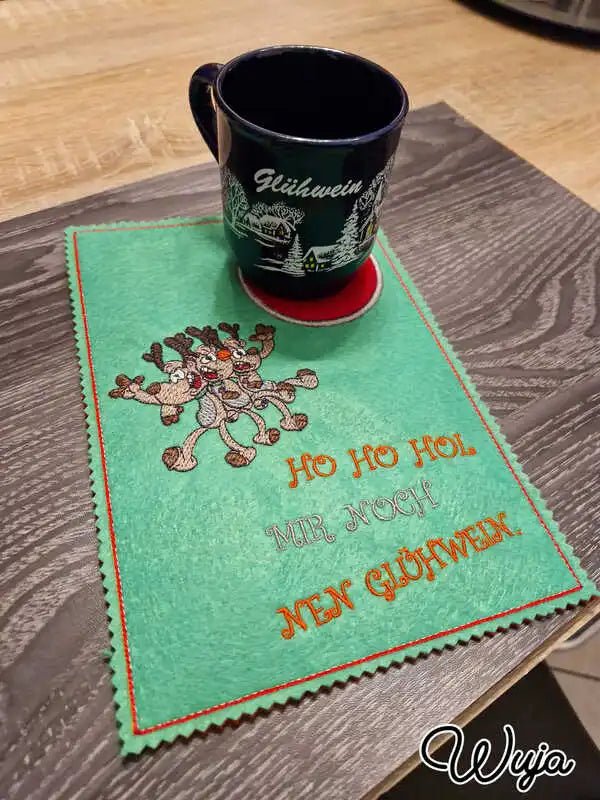 Stickdatei Lustige Elche mit Spruch von stiXXie by lajana