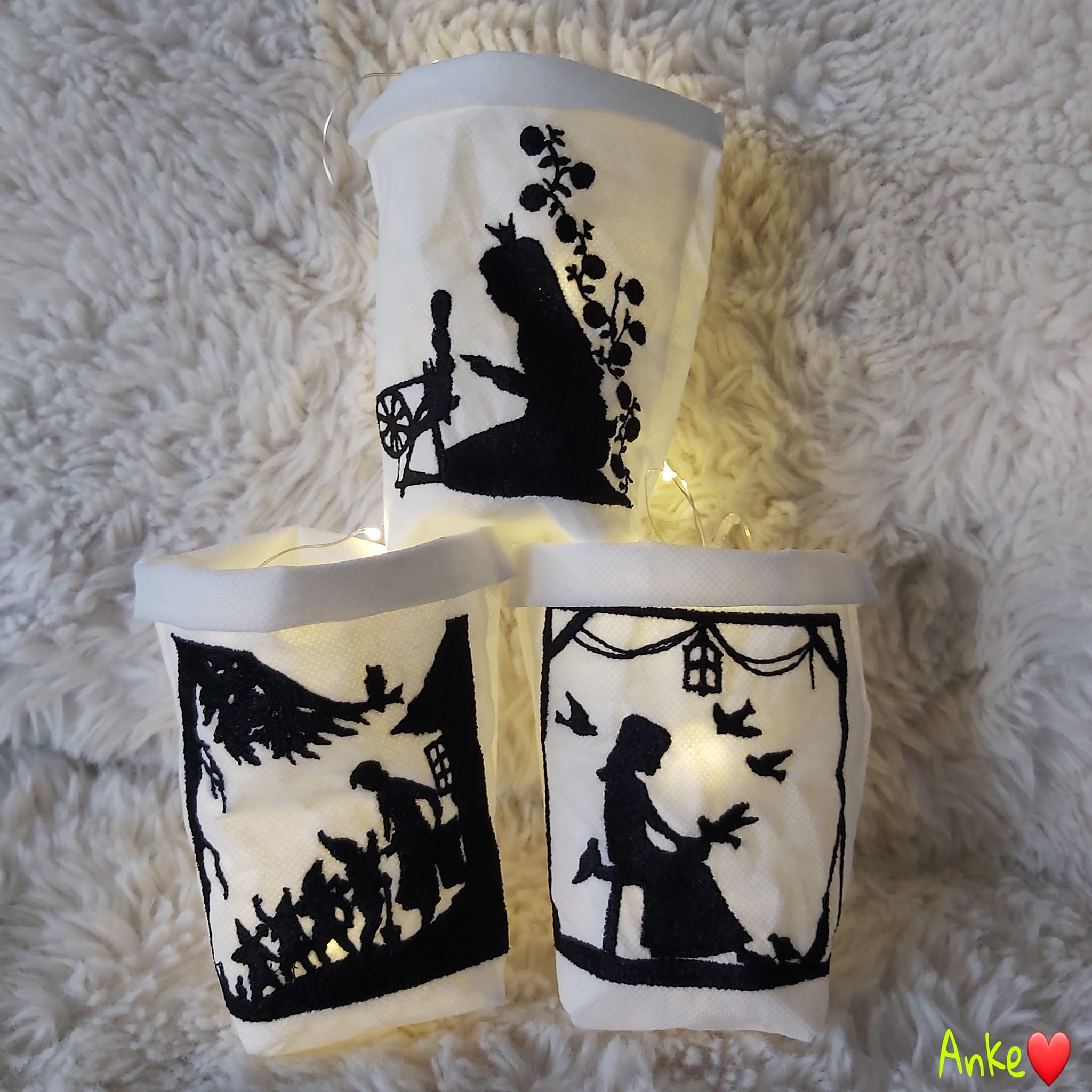 Stickdatei 11 Märchen im Scherenschnitt-Stil von stiXXie by lajana