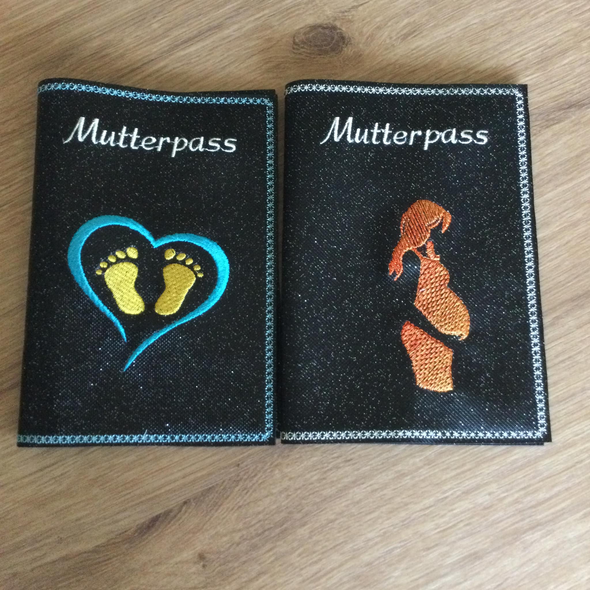 ITH Stickdatei Mutterpasshülle Bundle mit Dekoren von stiXXie by lajana