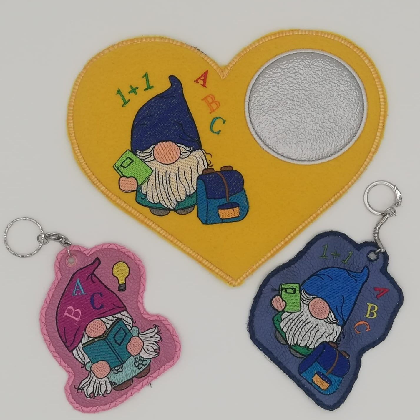 ITH Stickdatei Stabfigur, Anhänger und Vollstick Schulwichtel von stiXXie by lajana