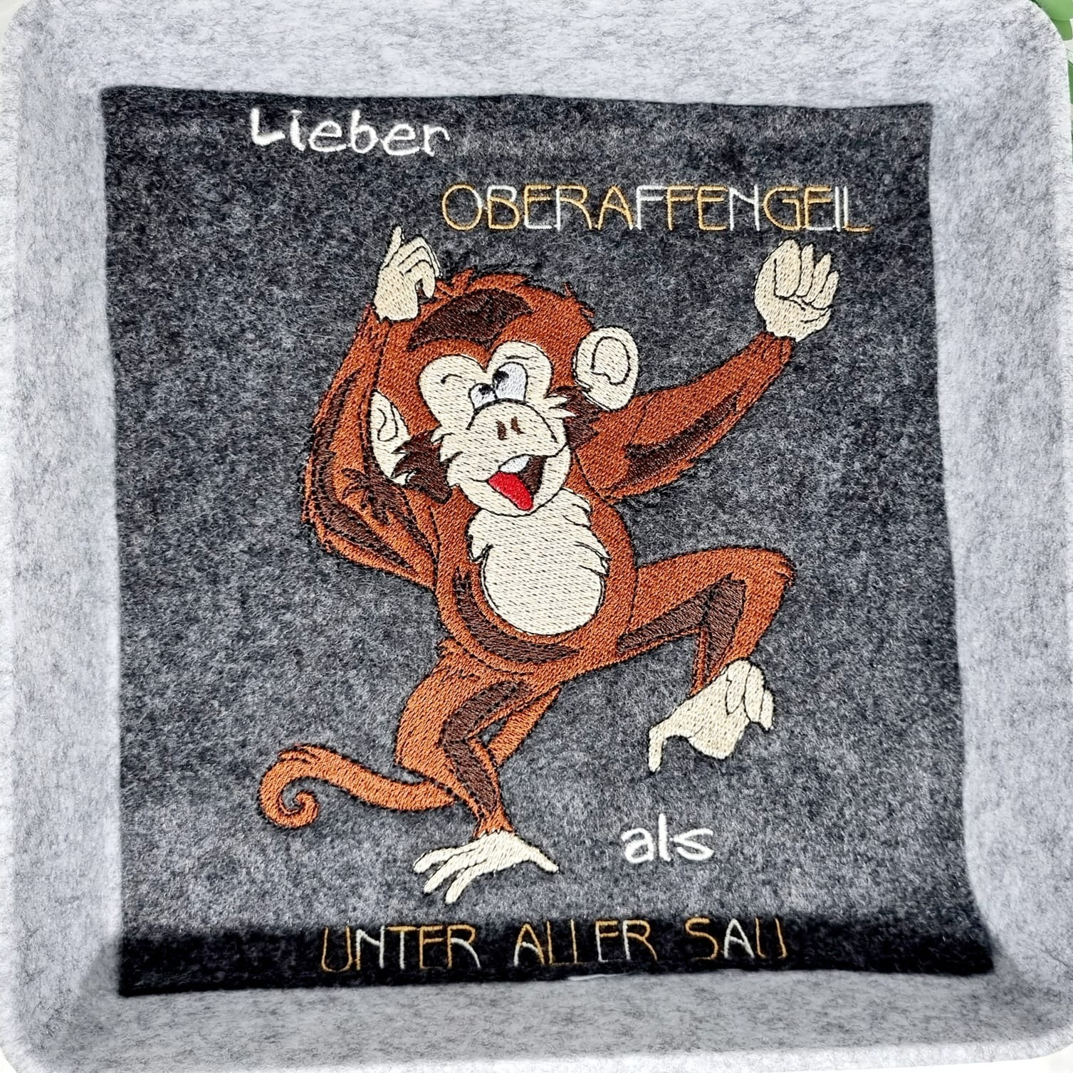 Stickdatei Affe mit Spruch von stiXXie by lajana