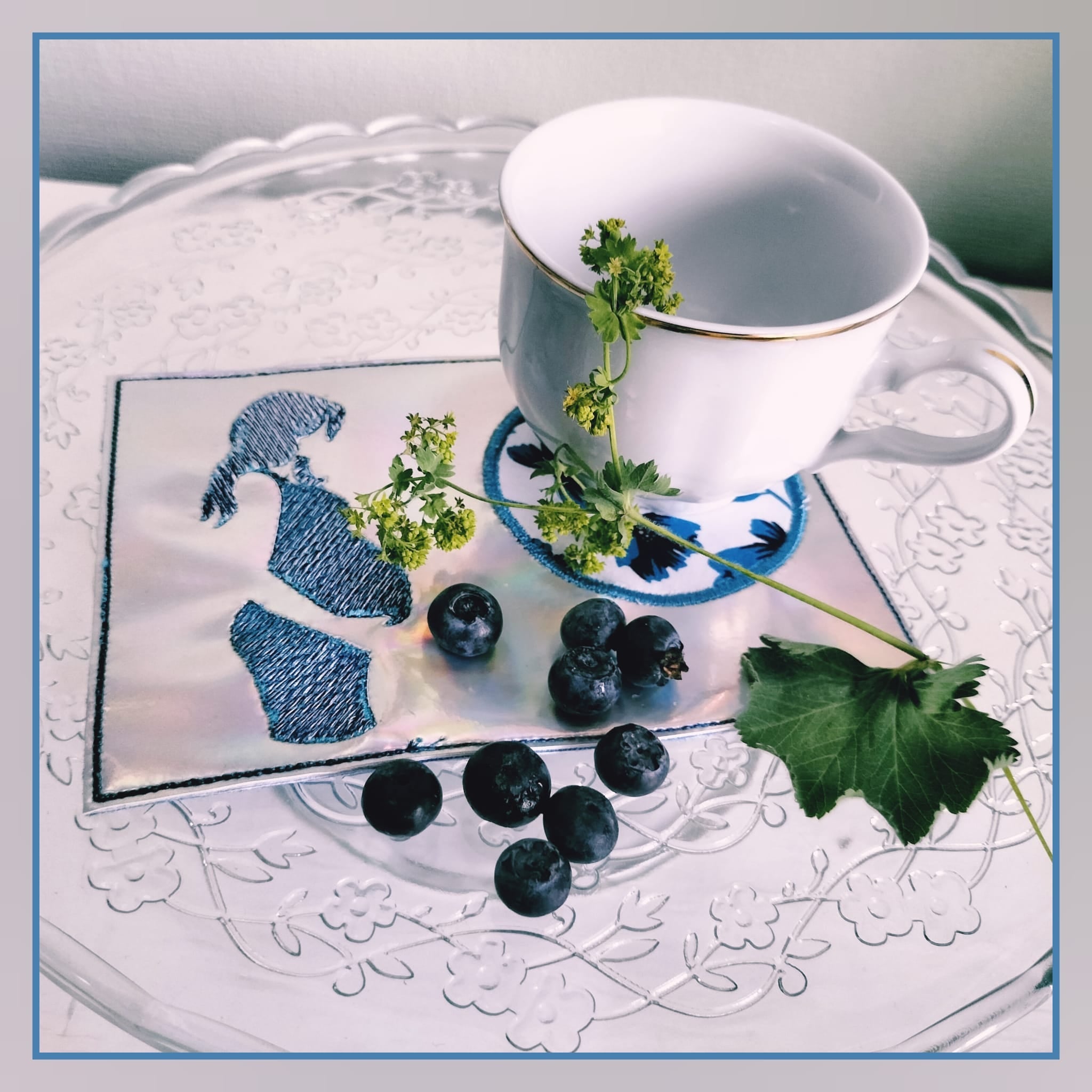 Stickdatei Dekore für Mutterpasshüllen und mehr von stiXXie by lajana