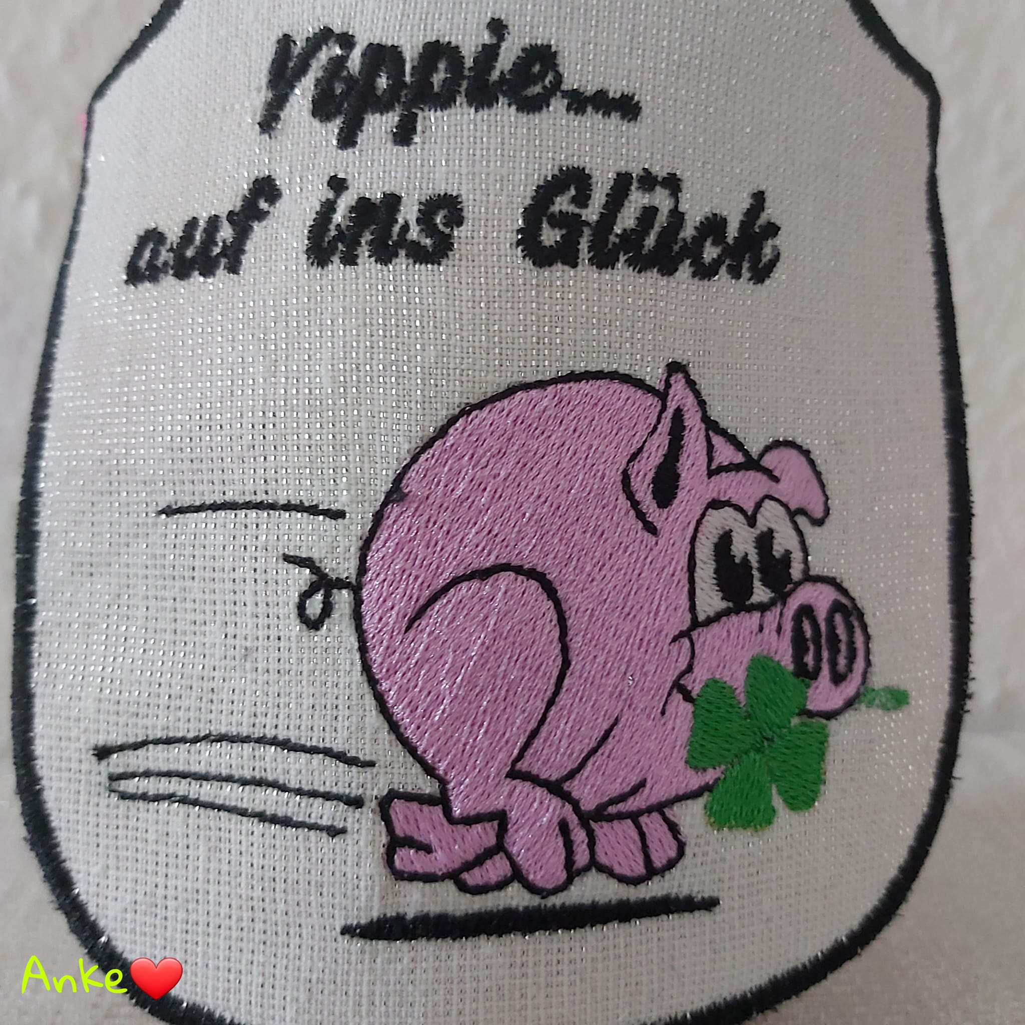 Stickdatei Schwein Glücksschwein von stiXXie by lajana
