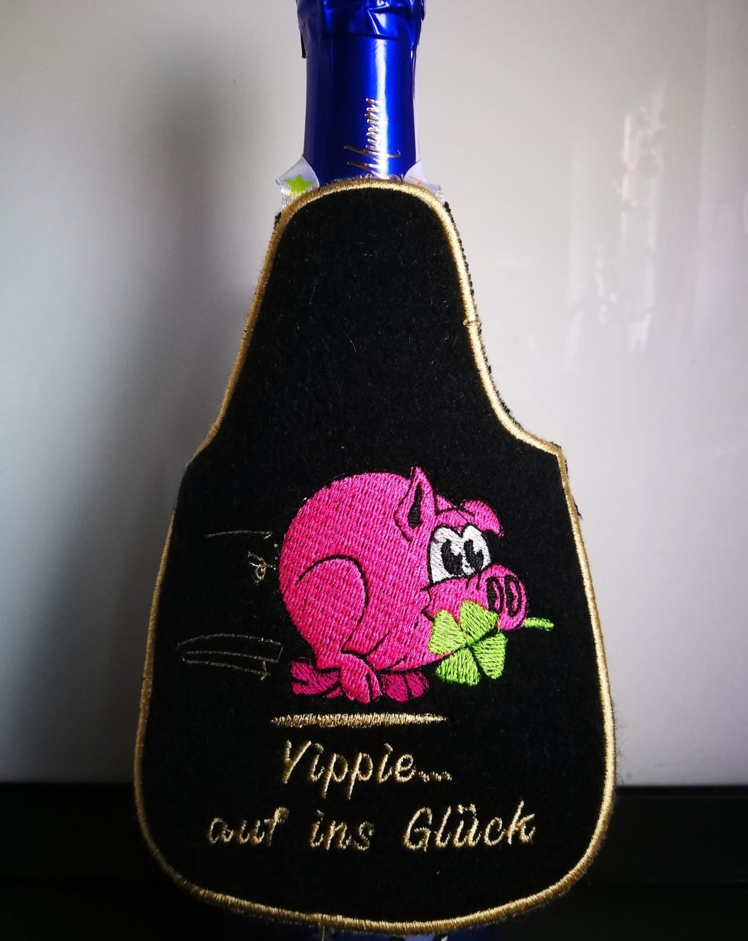Stickdatei Schwein Glücksschwein von stiXXie by lajana
