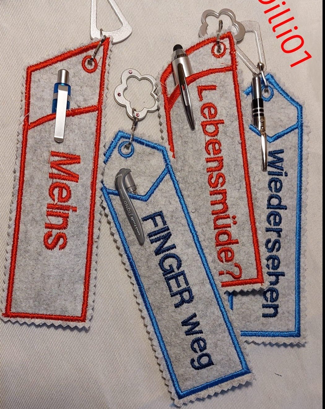 ITH Stickdatei Lesezeichen / Stifte-Etui von stiXXie by lajana