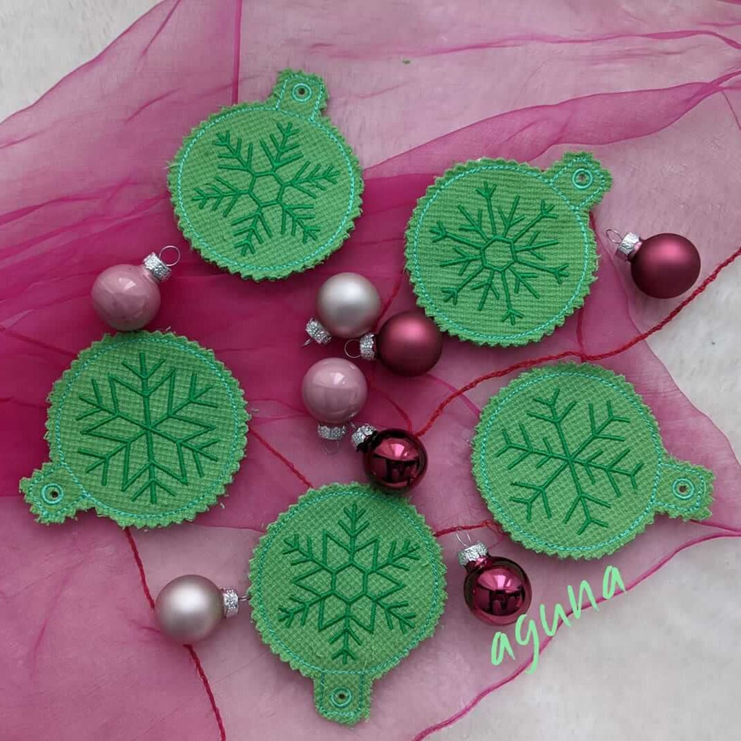 ITH Stickdatei Schneeflocken 5-er von stiXXie by lajana