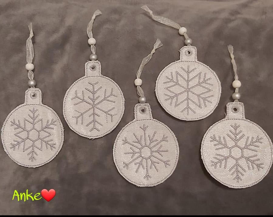 ITH Stickdatei Schneeflocken 5-er von stiXXie by lajana