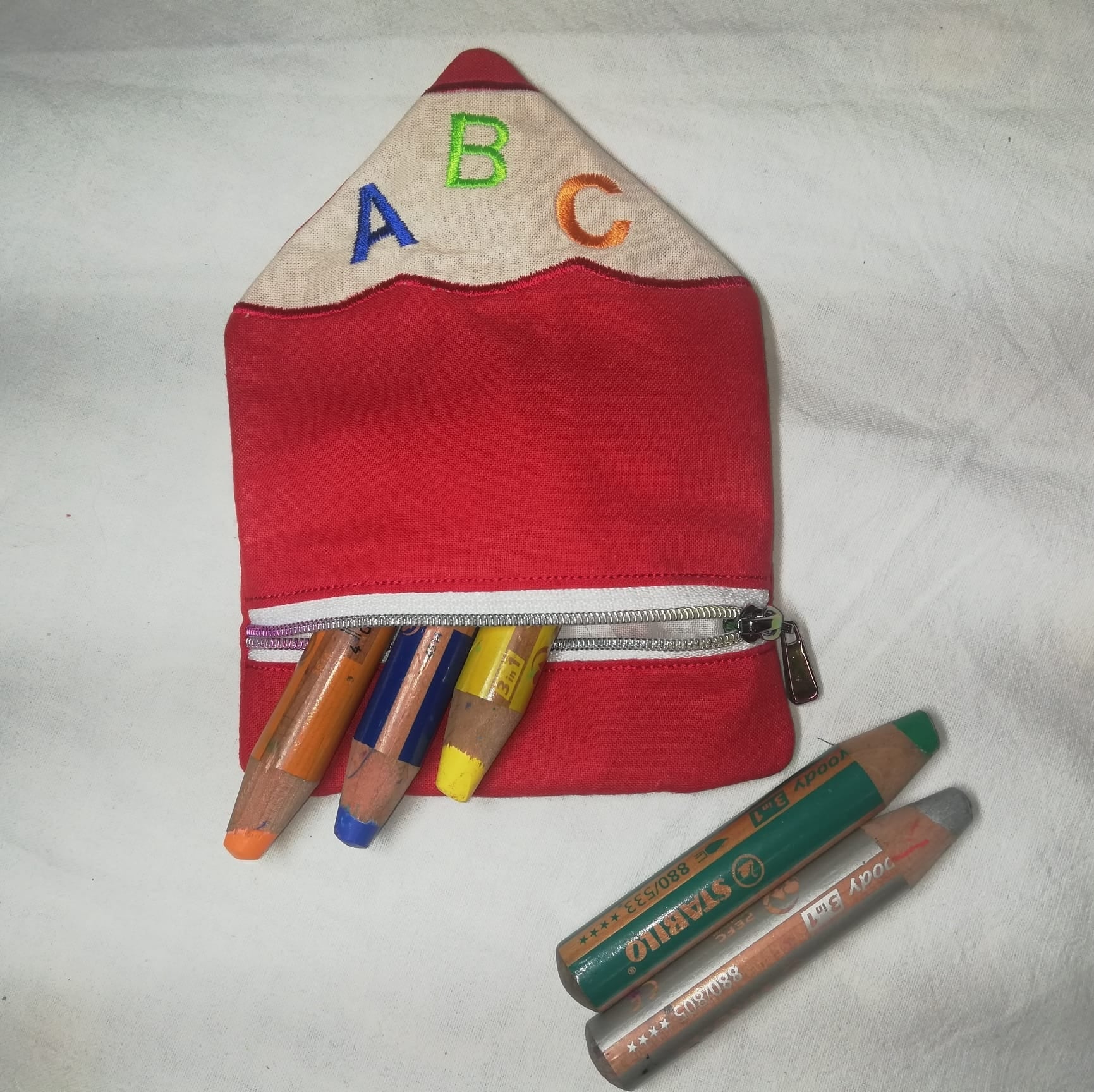 ITH Stickdatei Tasche Rechenkette Buntstift von stiXXie by lajana