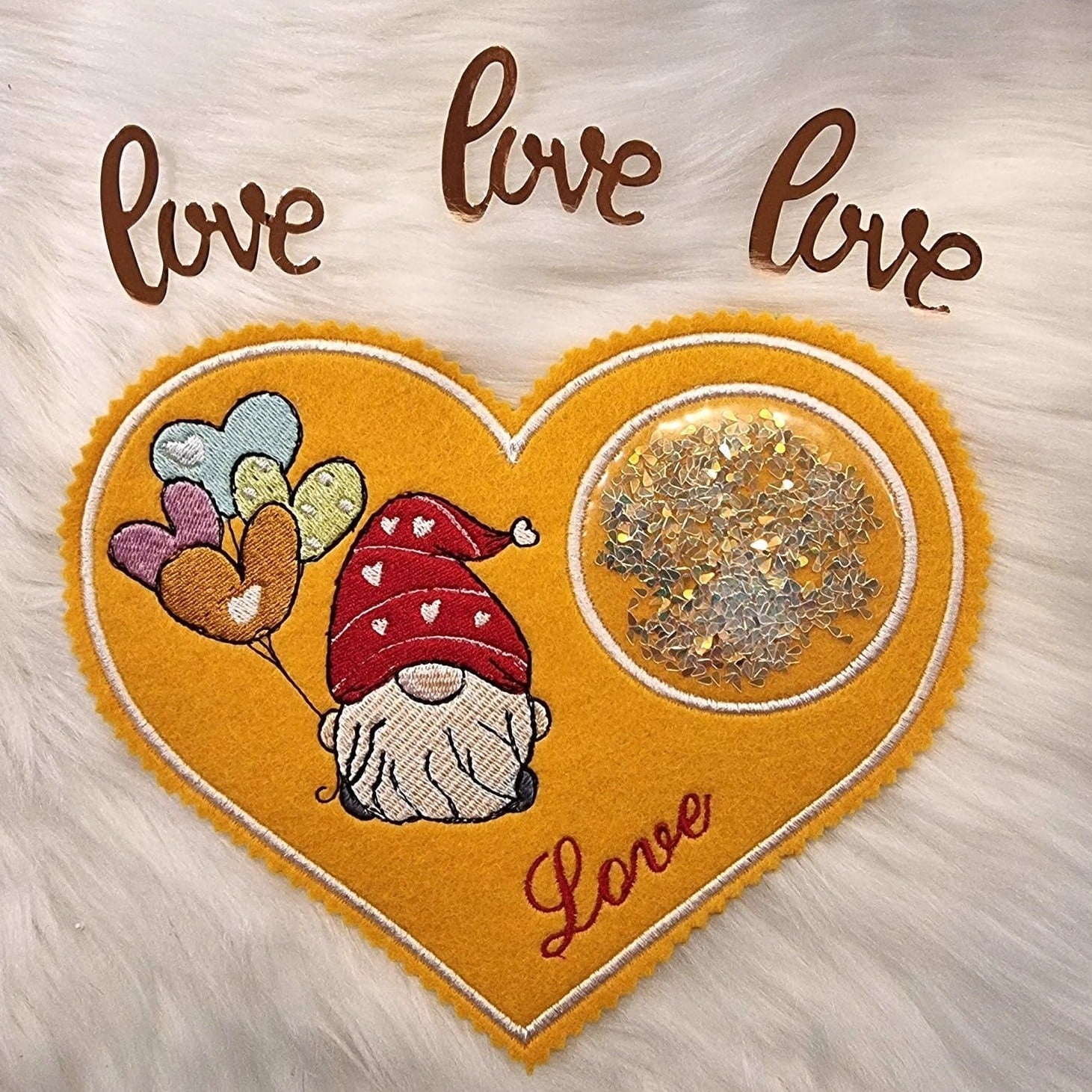 ITH Stickdatei Tassenlounge Herzform Blanko von stiXXie by lajana