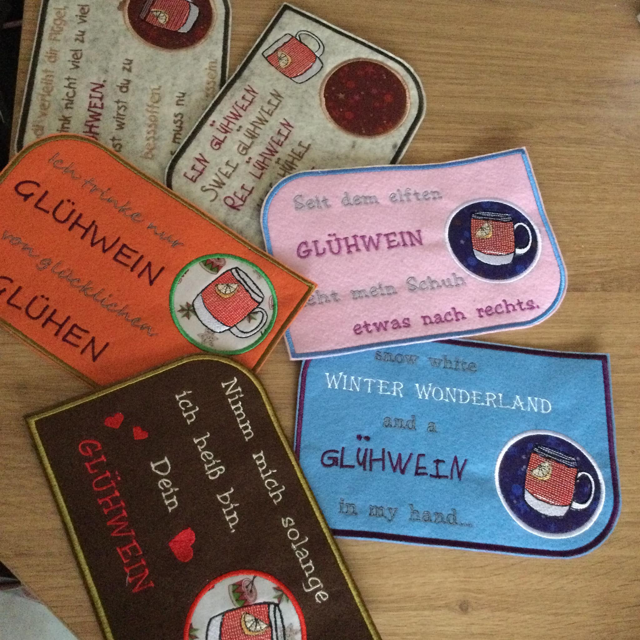 ITH Stickdatei Tassenlounges (Mugrugs) Glühwein von stiXXie by lajana