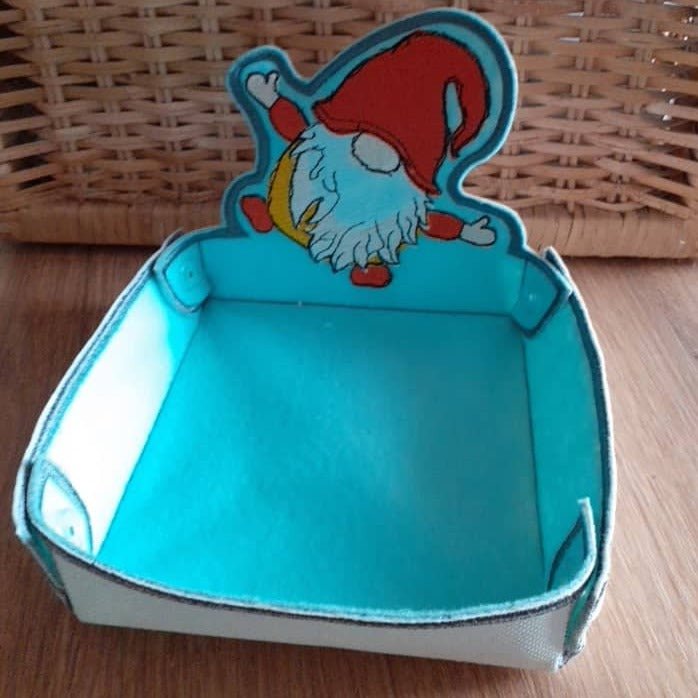 ITH Stickdatei Utensilo Wichtel von stiXXie by lajana