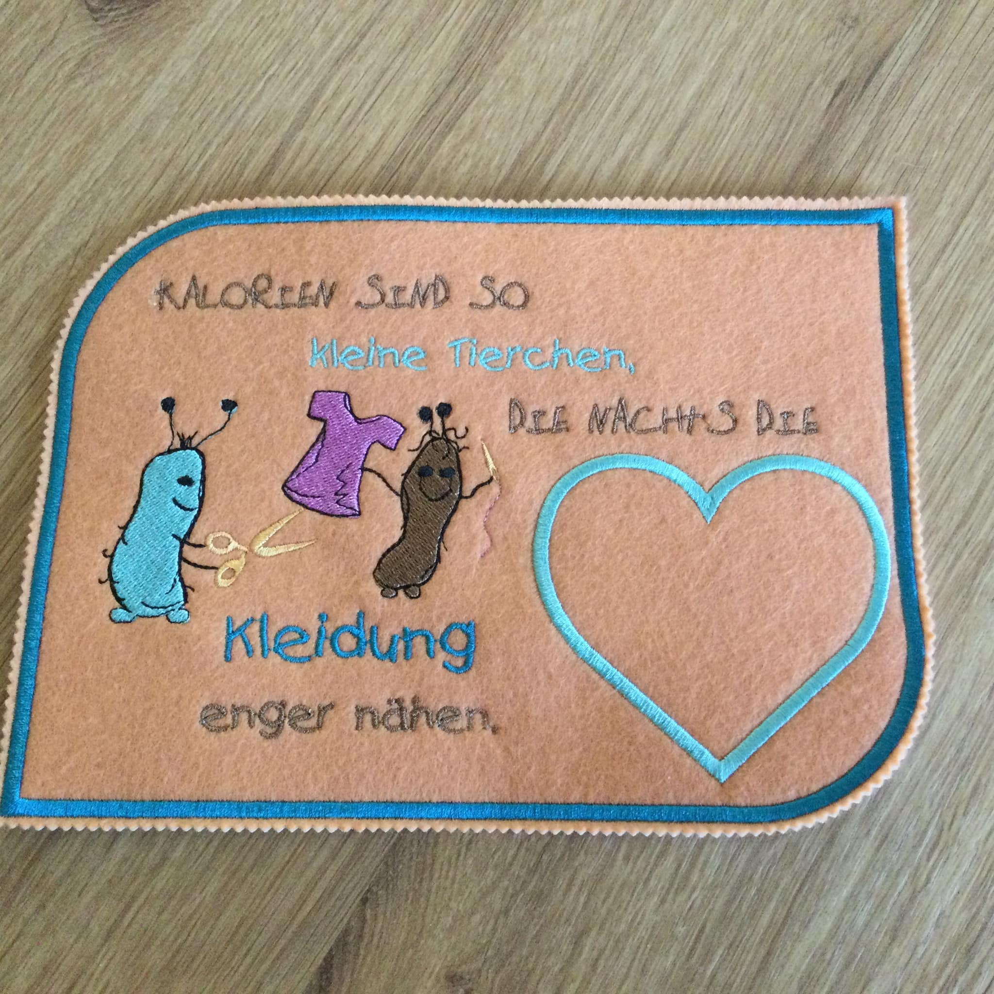 Stickdatei lustige Kalorien mit Spruch von stiXXie by lajana