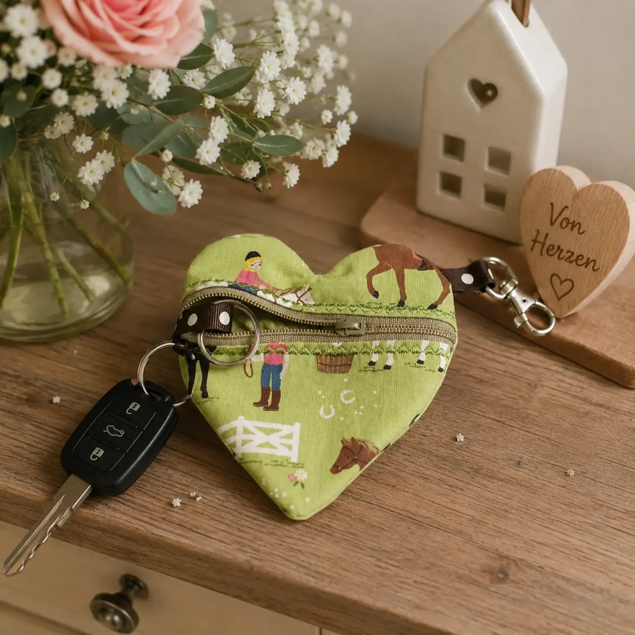 ITH Stickdatei Schlüsseltasche Herz 🔑❤️ – Süße Herzform zum Sticken