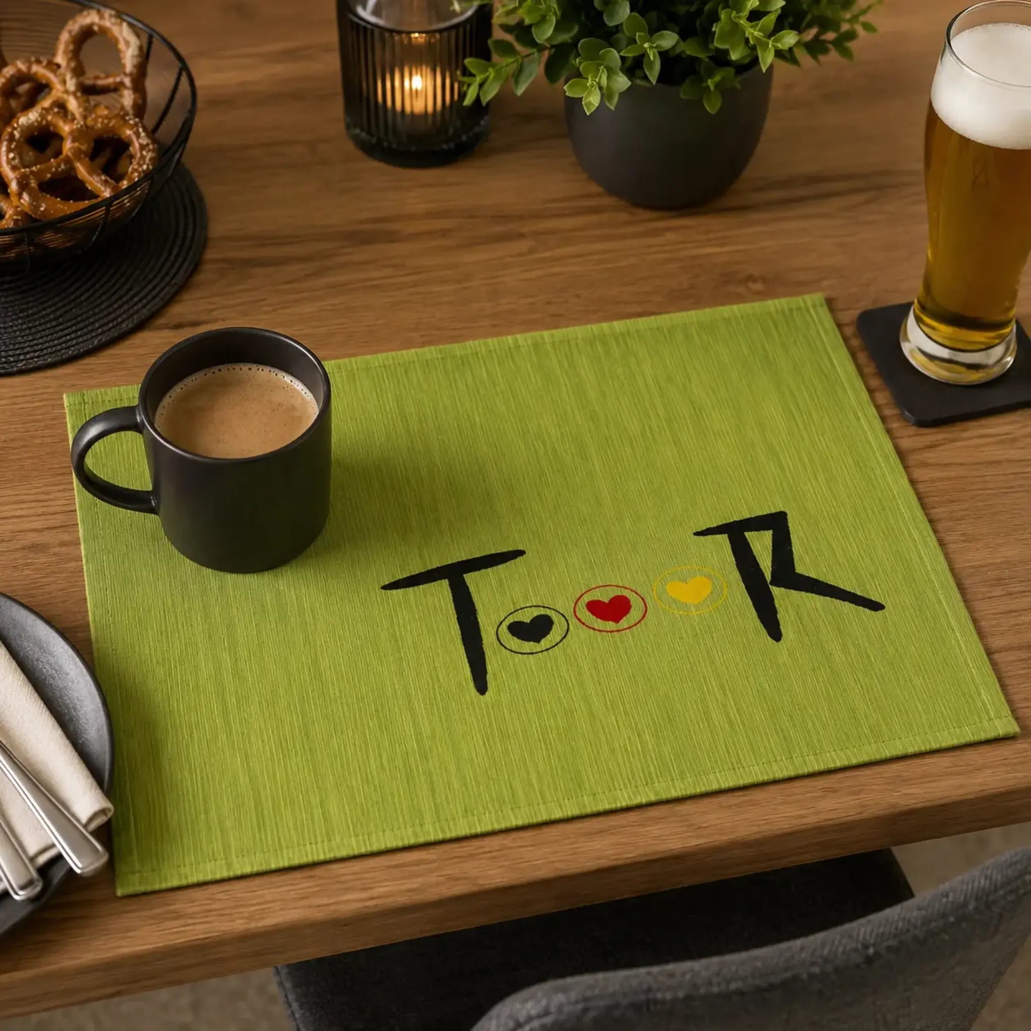 ITH Fußball Stickdatei – 3 Größen + Anhänger