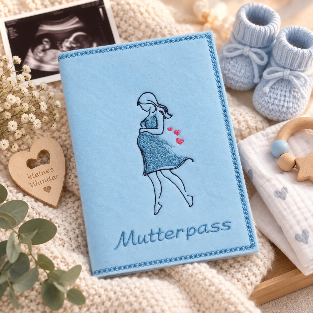 ITH Stickdatei Mutterpasshülle Blankos mit Schriftzug