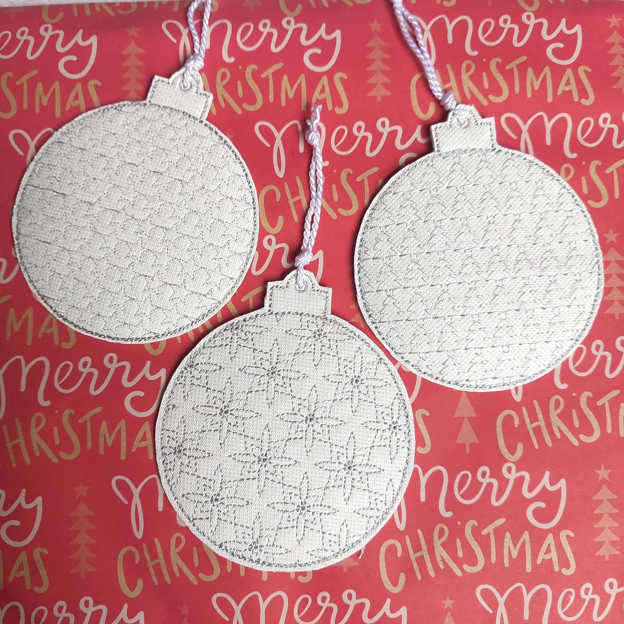 ITH Stickdatei Weihnachtskugel Blanko