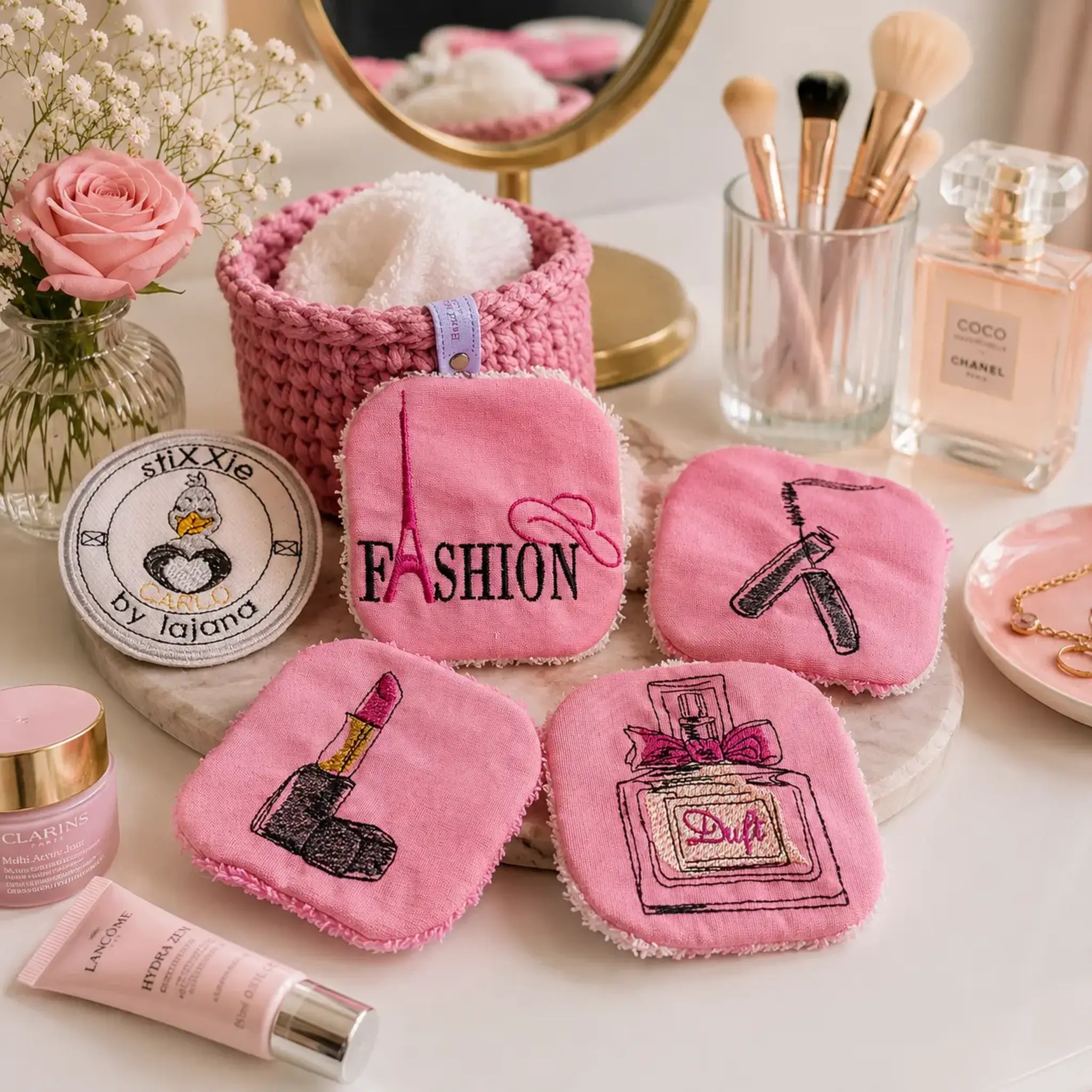 Stickdatei Frauensache Fashion – 6 Mode-Motive Appli
