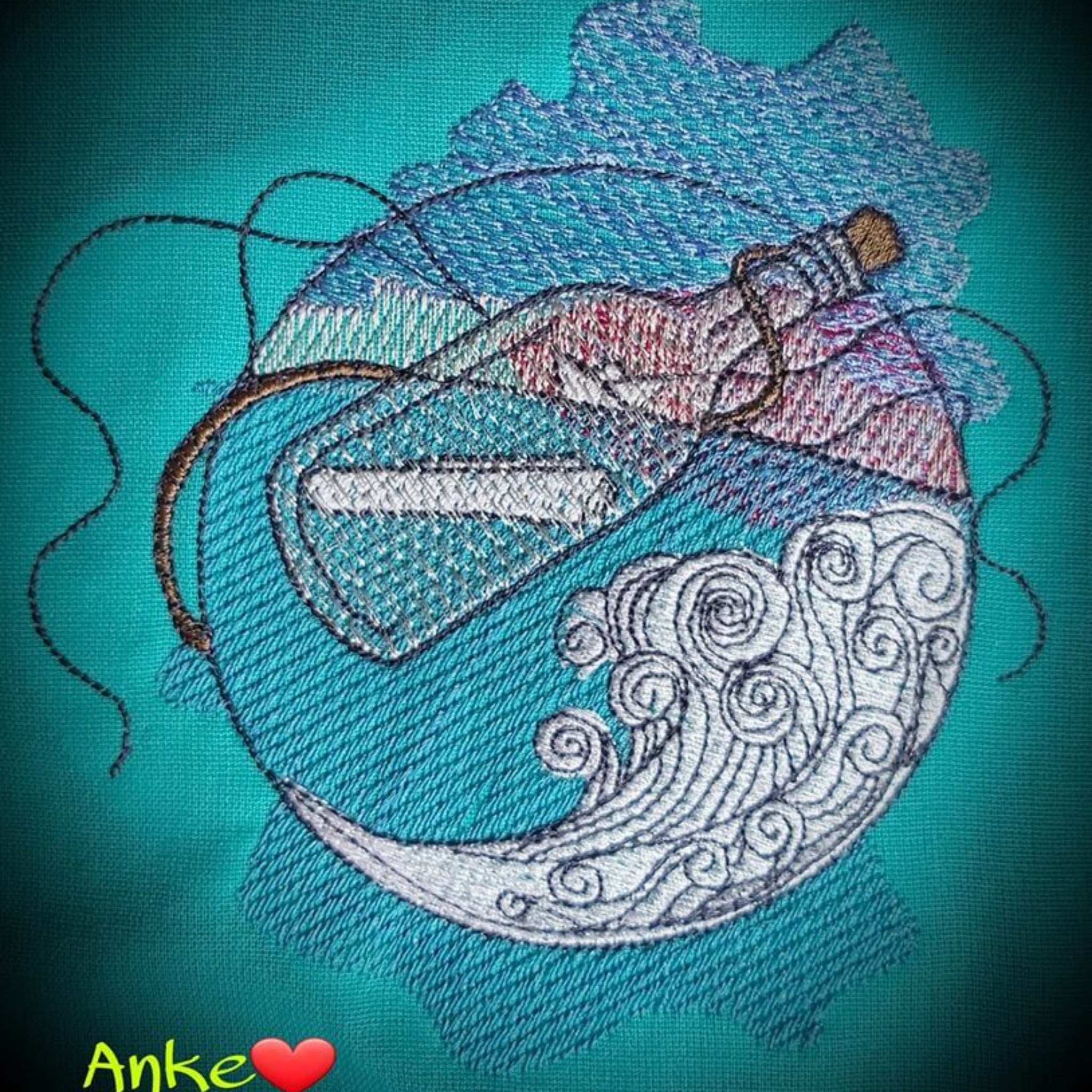 Maritime Flaschenpost Stickdatei - Vollstick Detail mit Zeichen-Charakter
