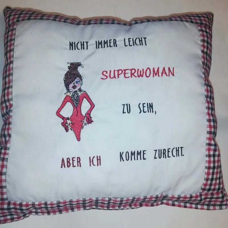 Stickdatei Superwoman mit Spruch