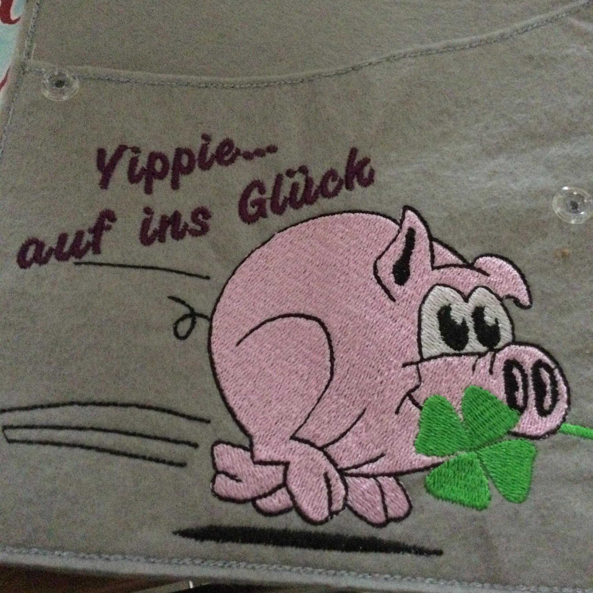 Stickdatei Schwein Glücksschwein von stiXXie by lajana